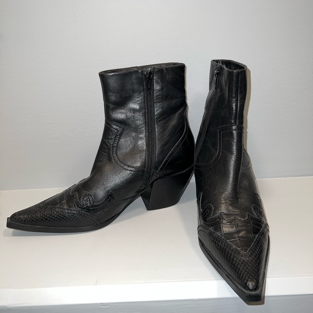 Top shop black leather boots